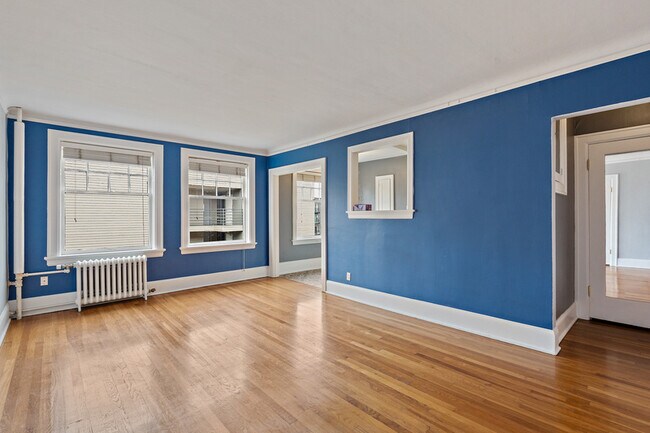 Building Photo - 321 Boylston Ave E