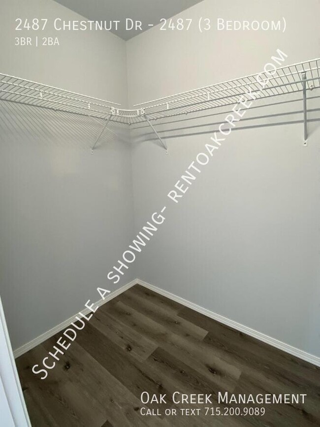 Building Photo - 2487 Chestnut Dr