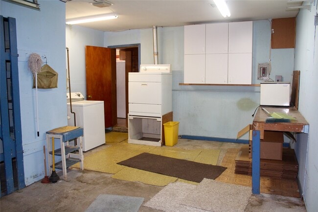 Building Photo - 5542 Turtle Creek Rd