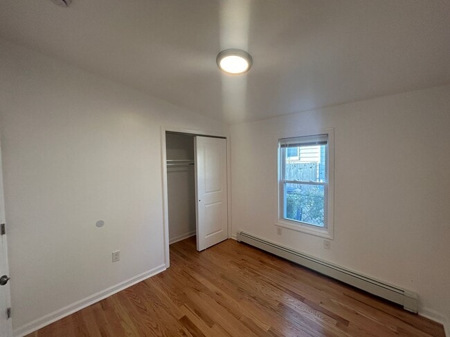 Building Photo - 1602 Heck Ave