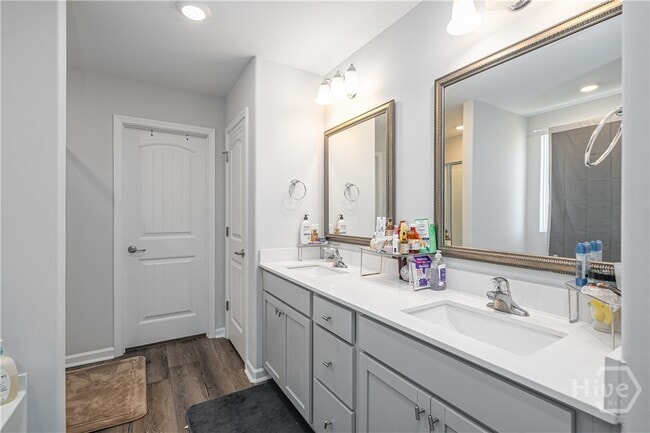 Building Photo - 150 Sessile Oak Dr