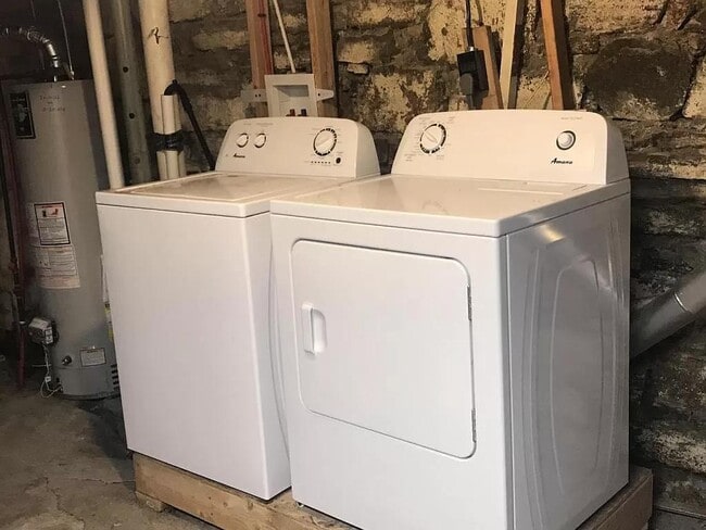 Building Photo - 645 Logan St