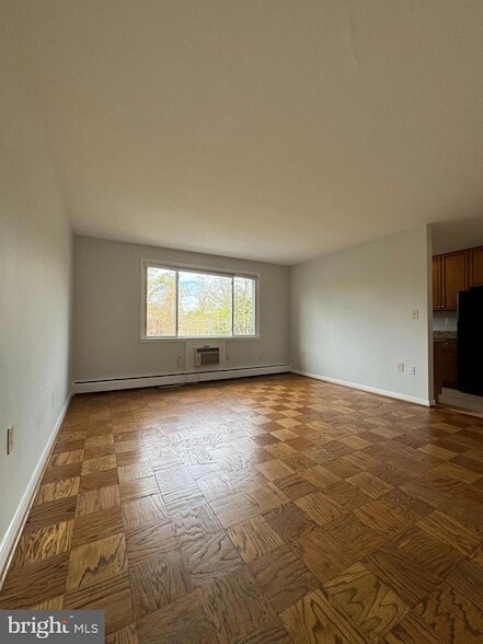 Building Photo - 945 N Barton St