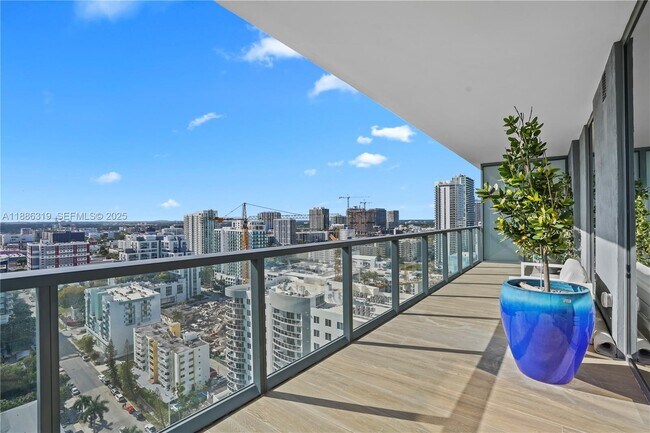 Building Photo - 788 NE 23rd St