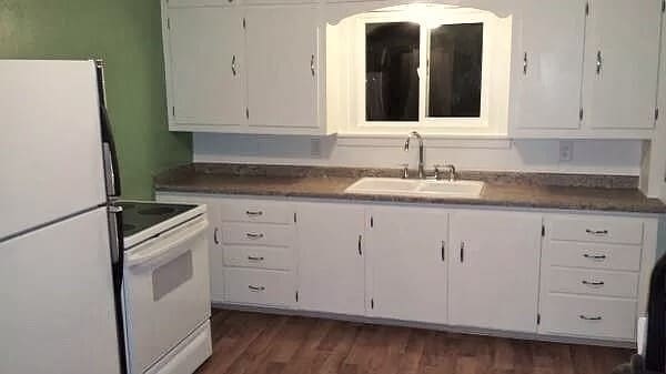 Electric stove and fridge included - 2119 N 11th St