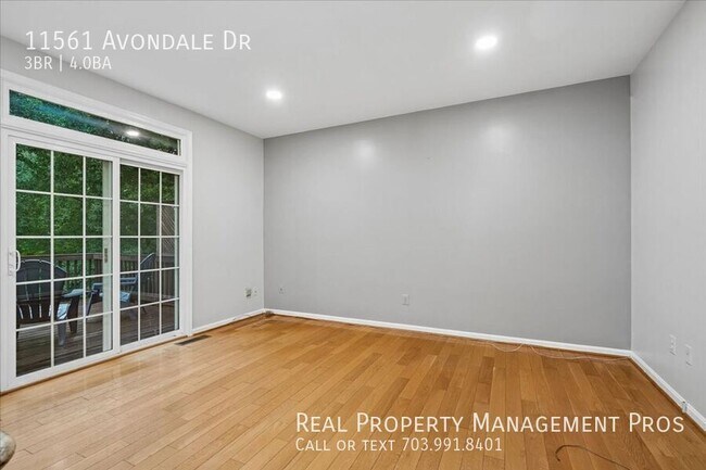 Building Photo - 11561 Avondale Dr
