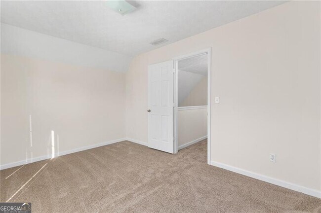 Building Photo - 1090 Norwalk Trce