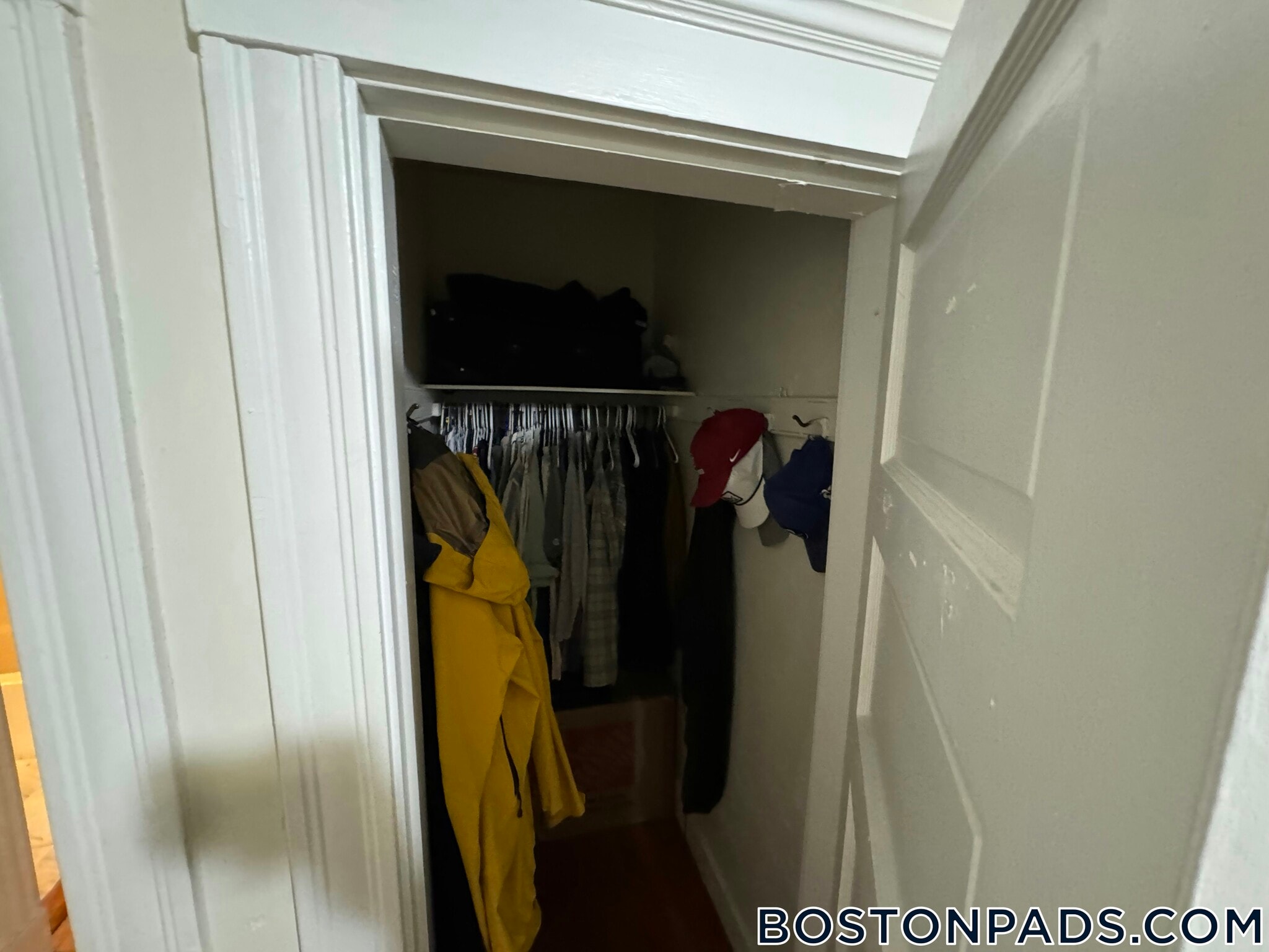 Building Photo - 14 Centre St