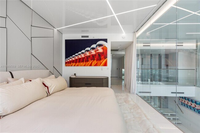 Building Photo - 1040 Biscayne Blvd