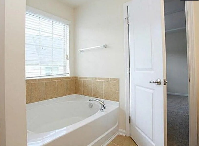 Building Photo - 103 Marsena Ln