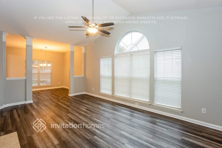 Building Photo - 8311 Springhead Ln