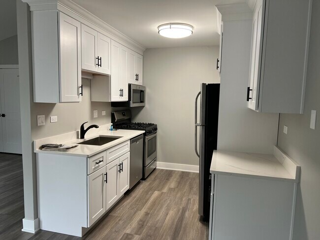 Building Photo - 139 Spuhler Dr