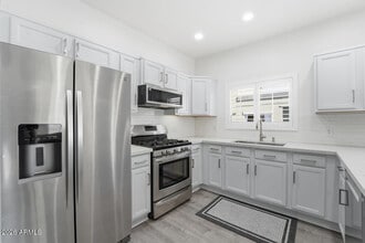 Building Photo - 5450 E Deer Valley Dr