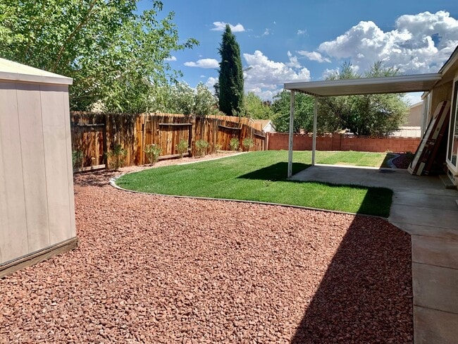 Building Photo - Four Bedroom Remodeled Home in Red Cliffs
