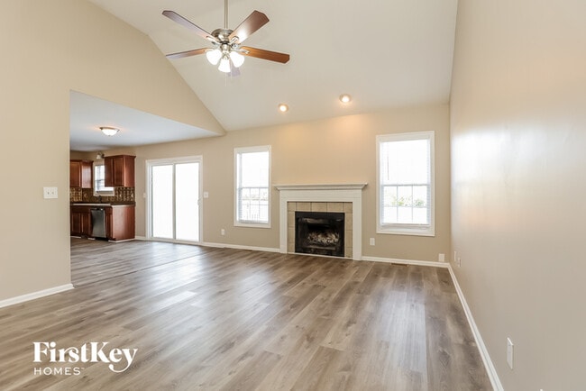 Building Photo - 2558 Centerstone Cir