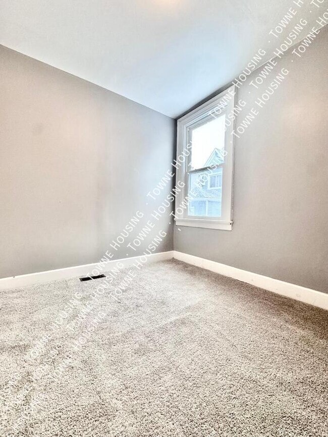 Building Photo - 111 Southside Pkwy