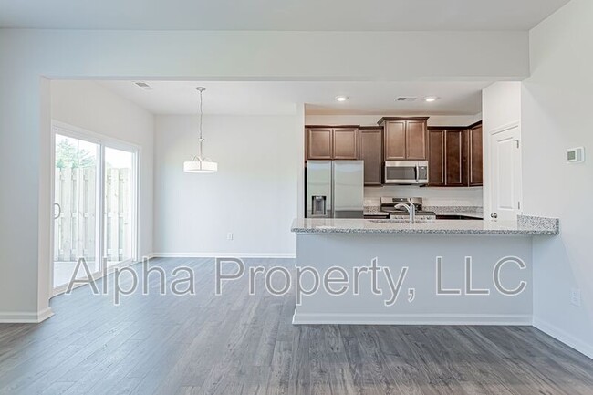 Building Photo - 19 Apricot Ln