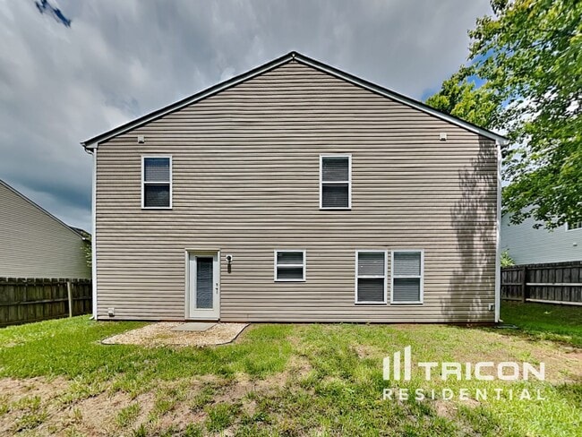 Building Photo - 123 Vermillion Loop