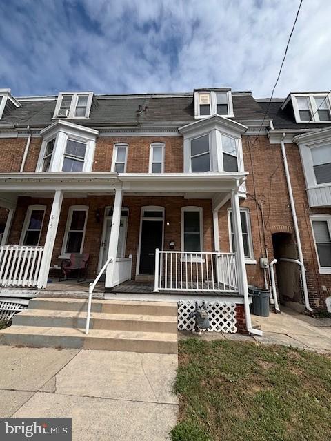 Primary Photo - 617 Jessop Pl