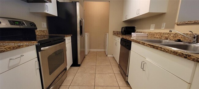 Building Photo - 4820 Highway 7