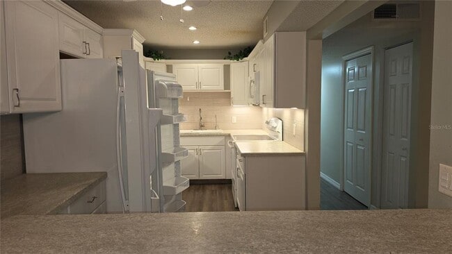 Building Photo - 12119 Sunny Glen Ln