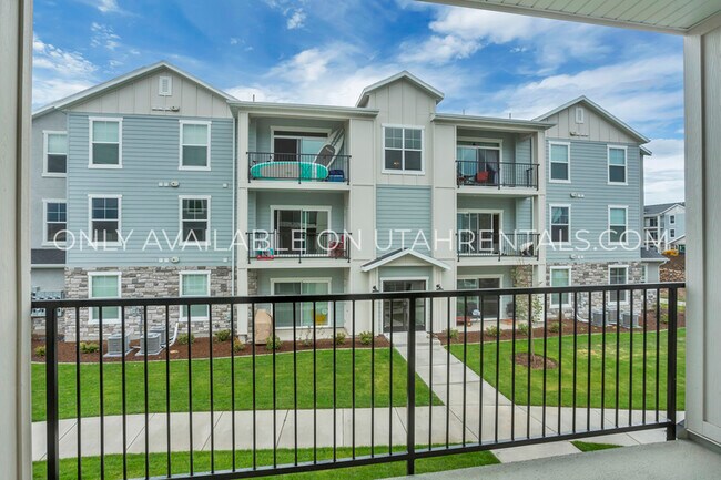 Building Photo - 1128 S 820 E