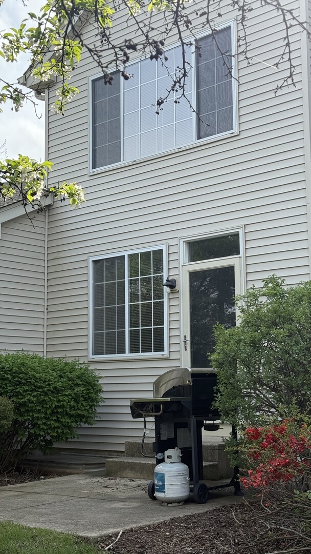 Building Photo - 2305 Sandy Creek Dr