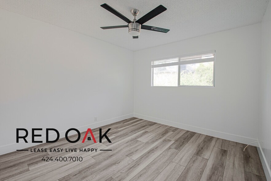 Building Photo - 630 N Cerritos Ave