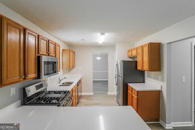 Building Photo - 6578 Carriage Ln