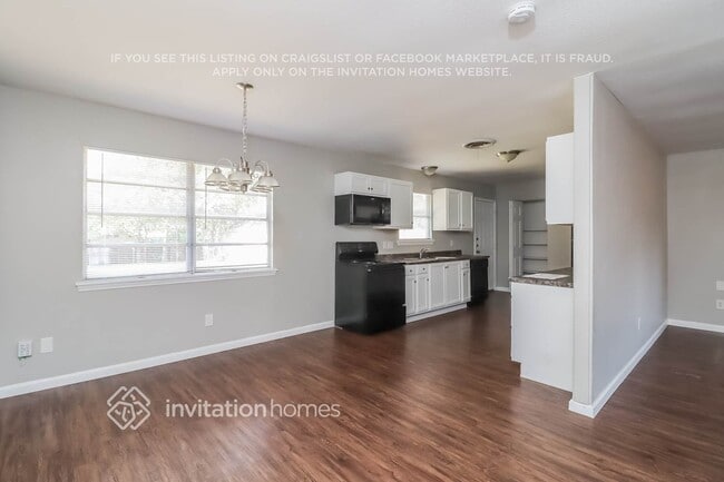 Building Photo - 2809 W Boyce Ave