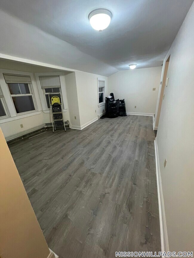 Building Photo - 40 Winthrop St