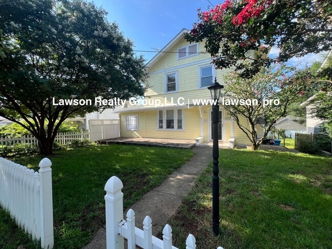 Building Photo - 2148 Berkley Ave SW