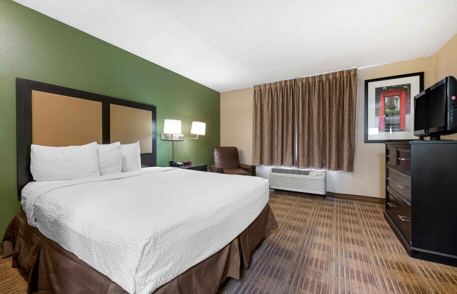 Building Photo - Furnished Studio-Jacksonville - Lenoir Ave...