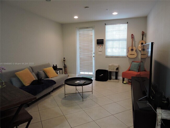 Building Photo - 413 SW 147th Ave