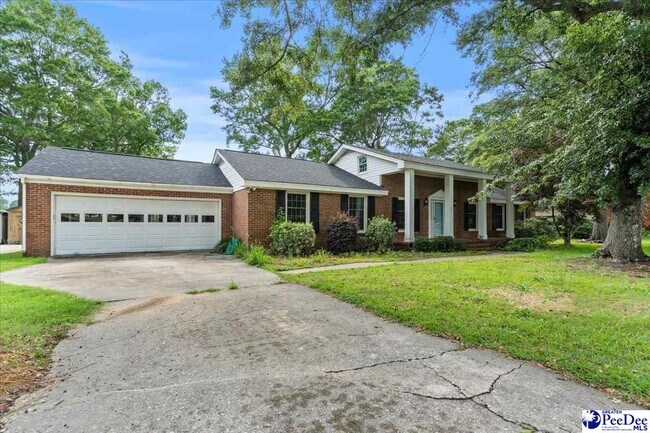 Building Photo - 3820 W Lake Dr