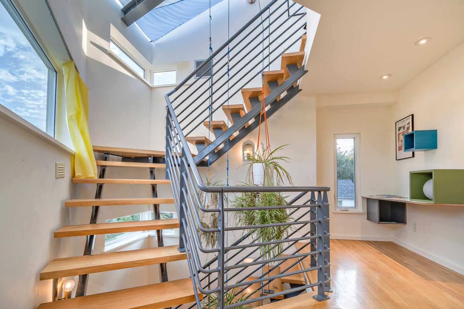 Building Photo - 907 N 47th St