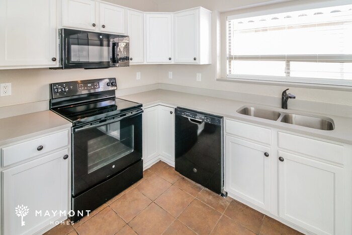 Building Photo - 42539 W Michaels Dr