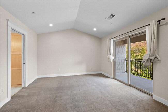 Building Photo - 1280 Ashford Way