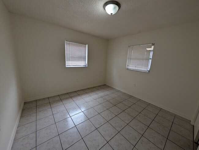 Building Photo - 8402 Corney Dr