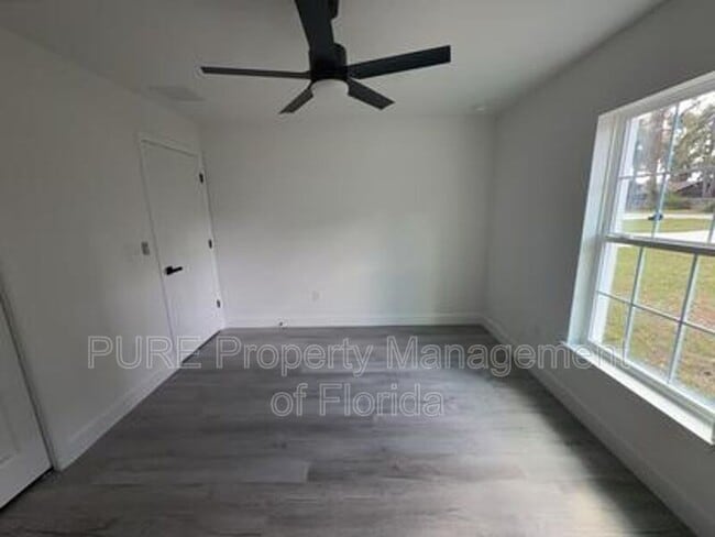Building Photo - 5787 NW 62nd Ave