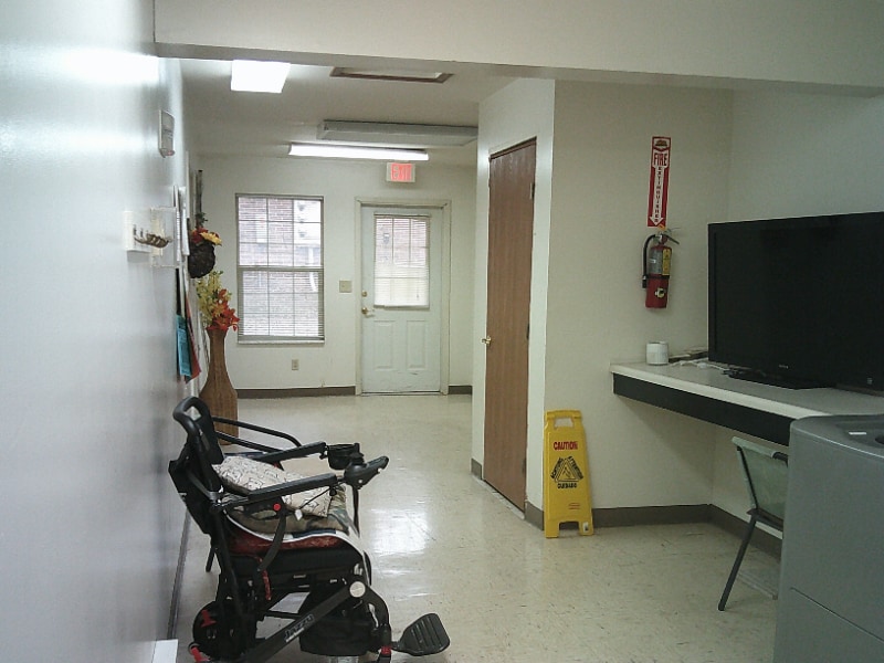 Building Photo - 400 Tella Jane Ln