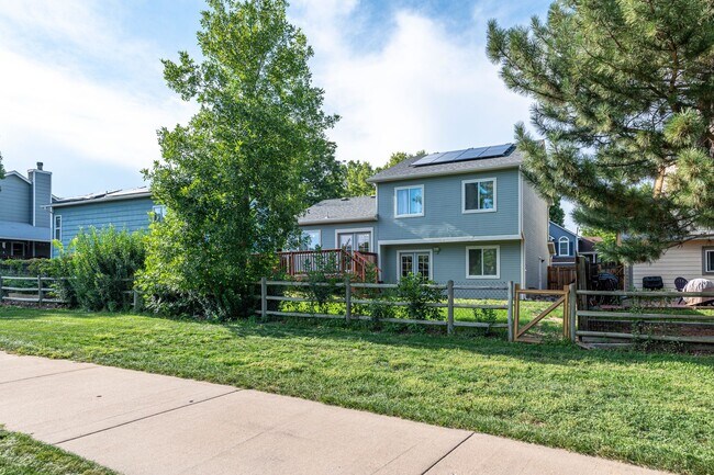 Building Photo - Wonderful 4-bed, 3-bath home adjacent to walking paths and parks