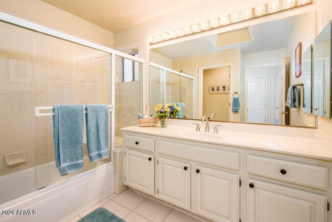 Building Photo - 10929 E Spring Creek Rd