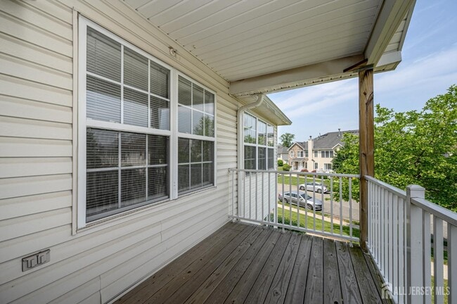 Building Photo - 180 Lackland Ave