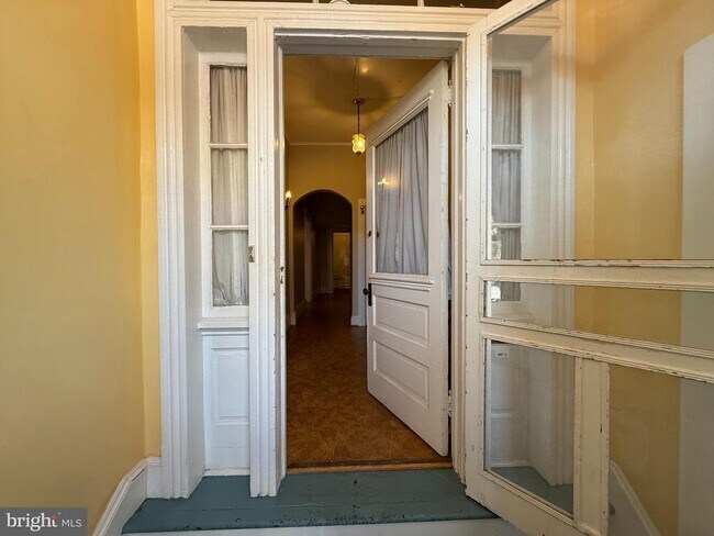 Building Photo - 185 Prince George St