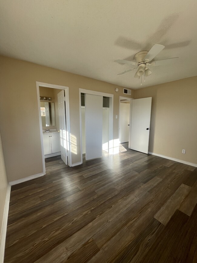 Building Photo - 5016 Wilmoth Ct