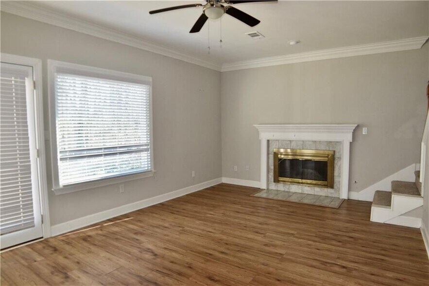 Building Photo - 2609 Falcon Nest Ct