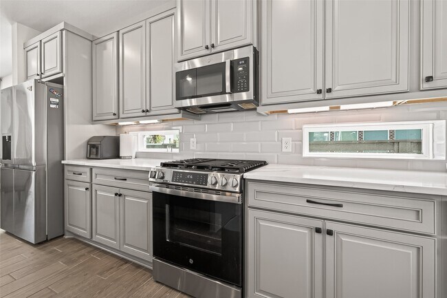 Building Photo - 21219 Fiery Skipper Dr