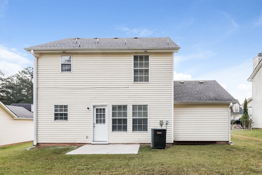 Building Photo - 102 Inverness Trce