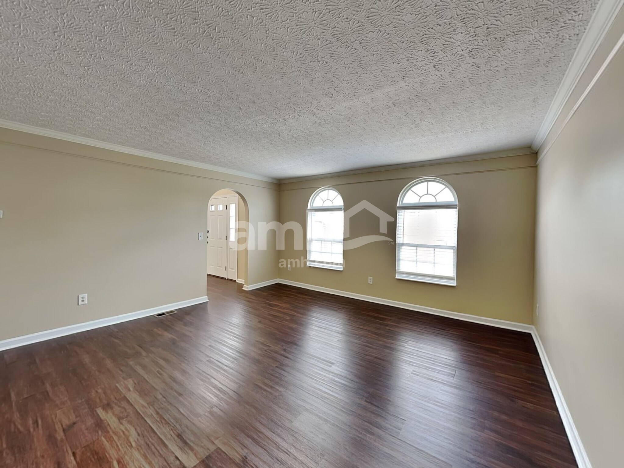 Building Photo - 90 Knights Bridge Dr N